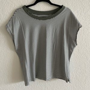 LOFT Striped Tee Size L
